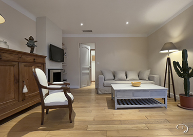 St Tropez village apartment for sale